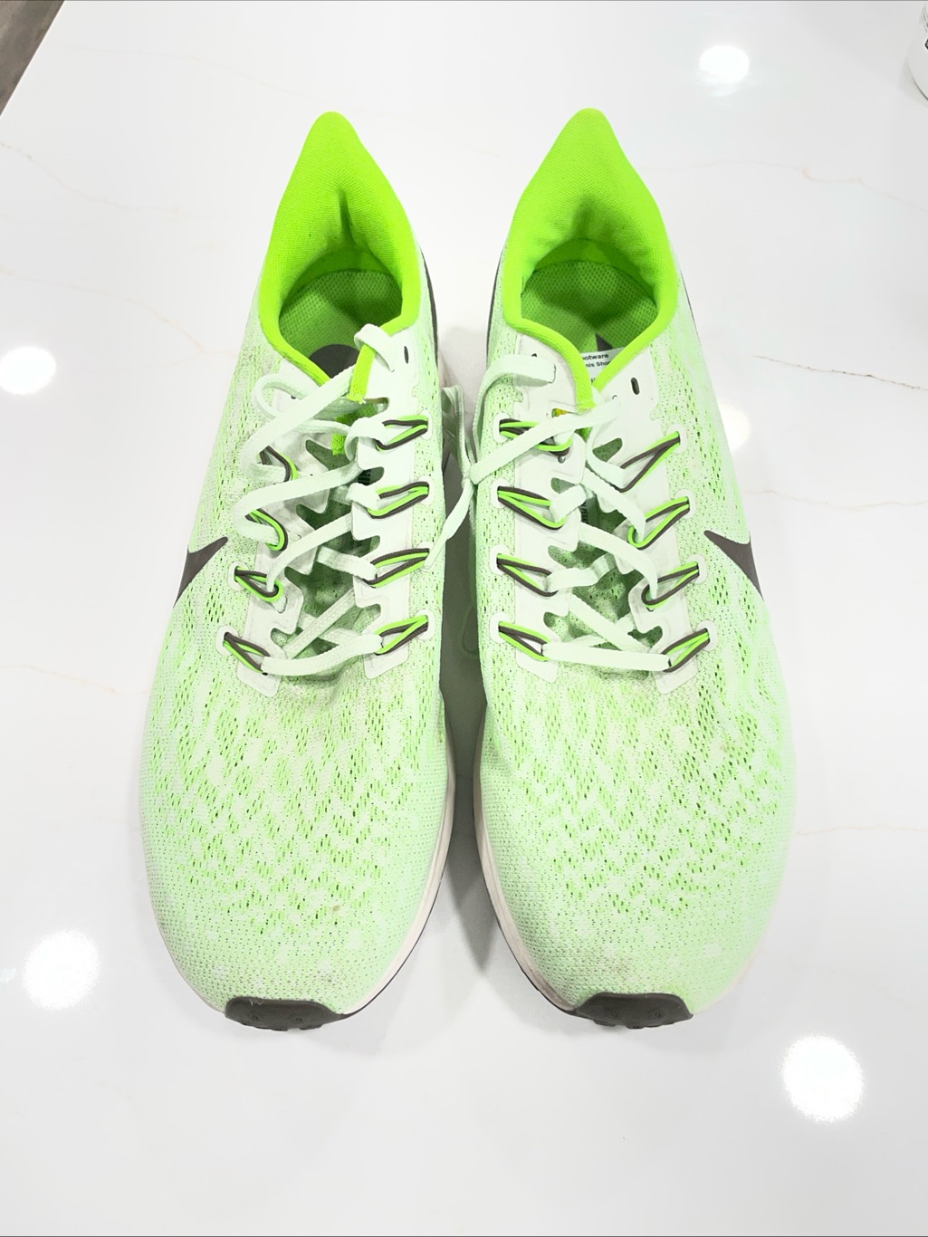 Nike Zoom Pegasus 36 Electric Green Men’s Size 12 Lightweight Running Trainers
